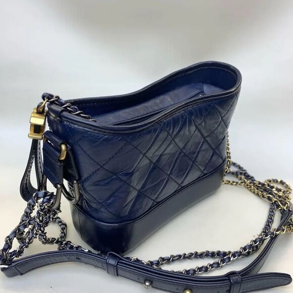 Chanel Women Pre-Loved Bag Very Good Condition - Picture 2 of 9